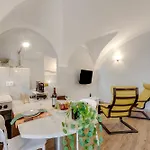 Lory-cosy Gardone Old Town&vittoriale - Happy *