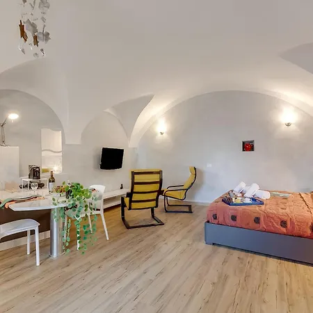 Lory-cosy Gardone Old Town&vittoriale - Happy